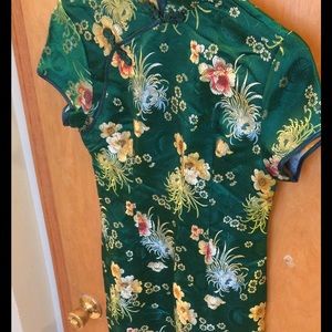 Chinese long cheongsam dress