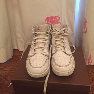 Nike air Jordan white high top women's size 7