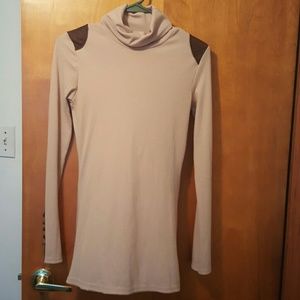 Brown and tan long sleeve turtle neck