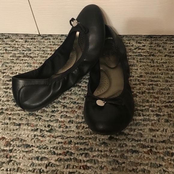 Black flats