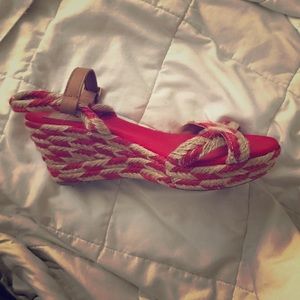 TB Size 9 Red and Tan Wedge