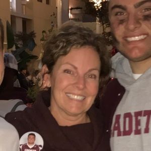 Meet your Posher, Stephany