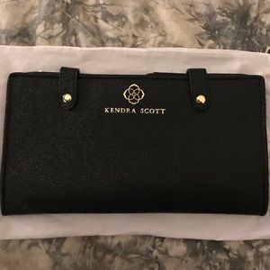 Kendra Scott jewelry organizer