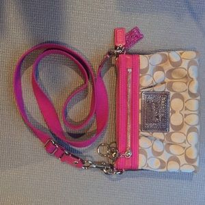 Coach Signature Collection Poppy Handbag