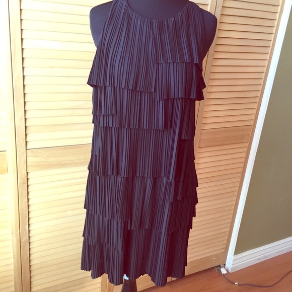Banana Republic tiered black dress- Size MP