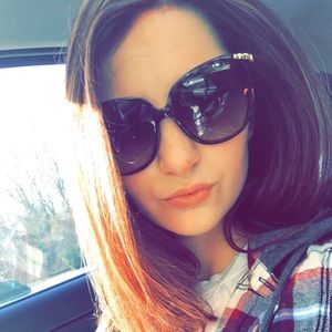 Meet your Posher, Jenna