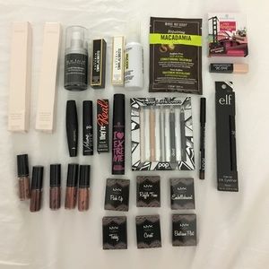 New beauty bundle (makeup, hair, fragrance)