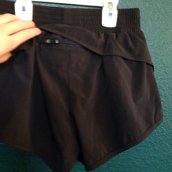 Black running shorts - Picture 3 of 3