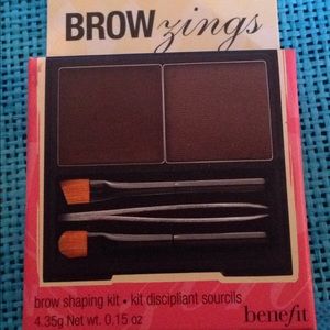 DISCONTINUED..Benefit Brow Zings Brow Shaping Kit