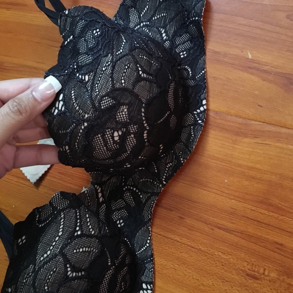 🚫🚫sold🚫🚫Victoria's Secret bra - Picture 3 of 4