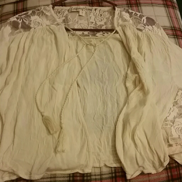 Floral Lace Kimono - Picture 4 of 4