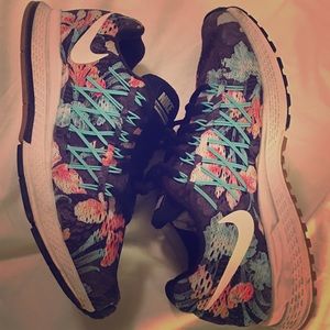 Nike Air Pegasus Floral Print Sneakers