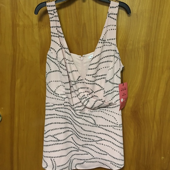 Beautiful cabi dressy tank/cami top