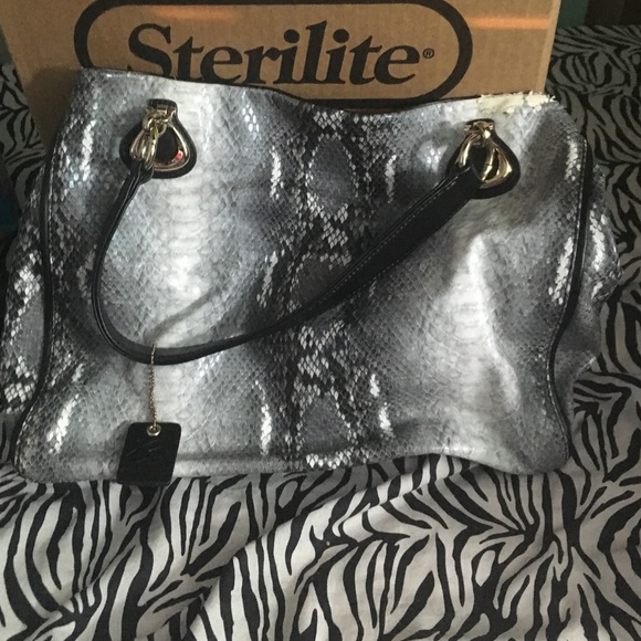 Leather purse