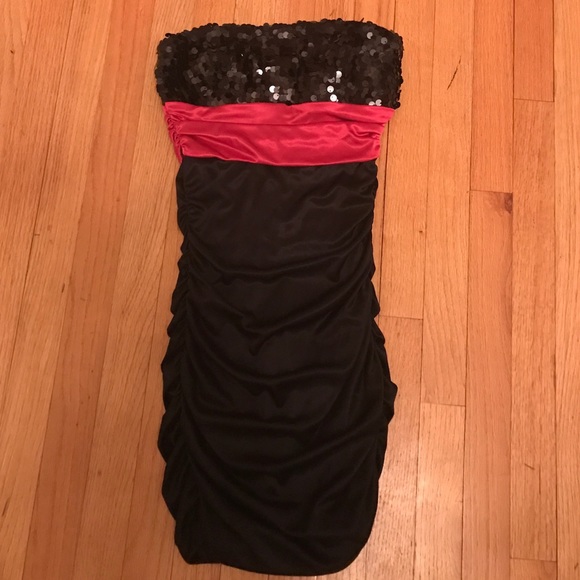 Juniors Cocktail Dress