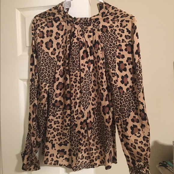Leopard Blouse - Picture 2 of 3