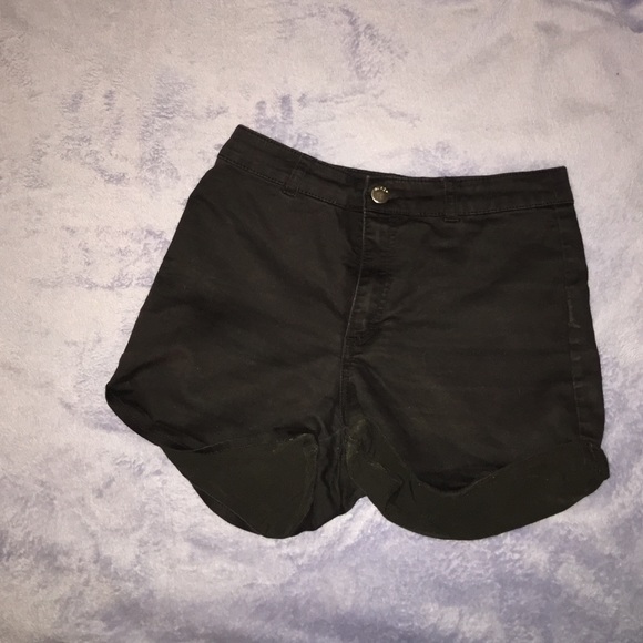 H&M Black Shorts