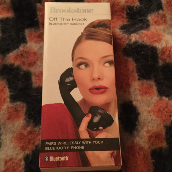 Brookstone Bluetooth handset🌻
