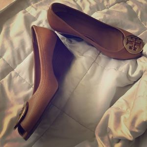 Tory Burch size 8 wedge