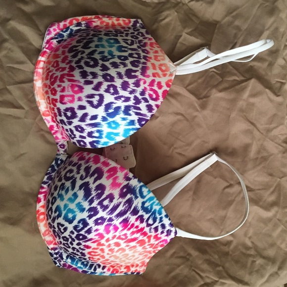 Victoria's Secret Pink Heartbreaker PushUp Bra 34D