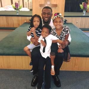 Meet your Posher, Emmanuel