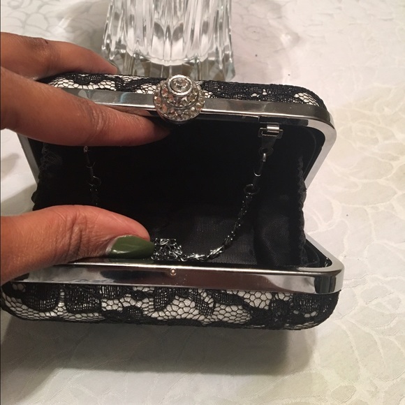 Black and Silver Clutch - Picture 3 of 4
