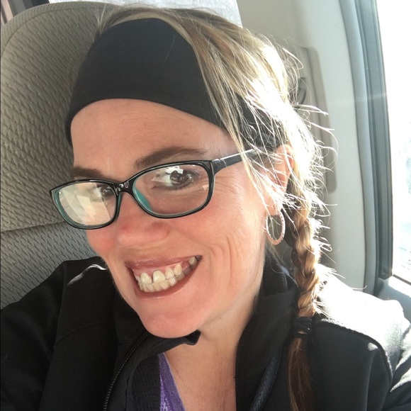 Meet your Posher, Misty - Picture 1 of 1