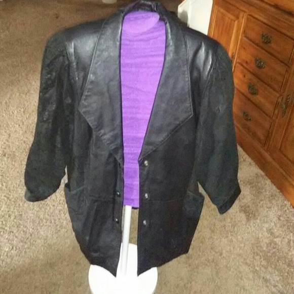 Vintage 90's Wilsons 100% Leather Jacket.