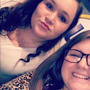 Meet your Posher, Ella