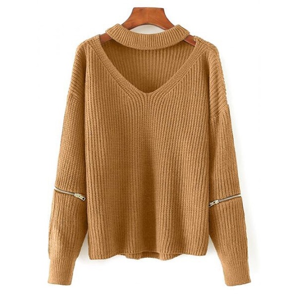 ✨Last One!✨ Choker Sweater With Zipper Detail - Picture 2 of 4