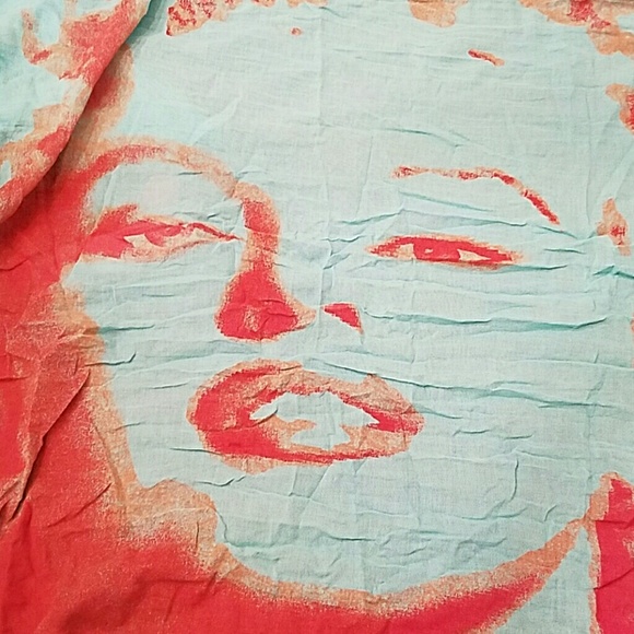 Ladies aqua Marilyn Monroe print scarf
