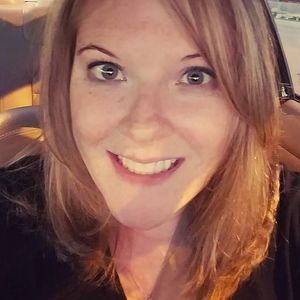 Meet your Posher, Cynthia