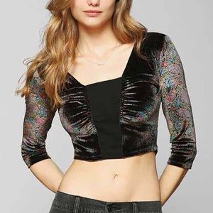 Ecote bianca velvet crop top