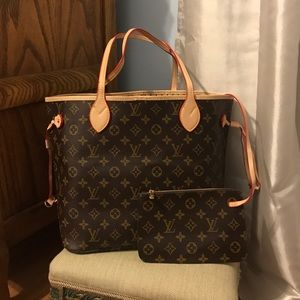 Louis Vuitton Never Full