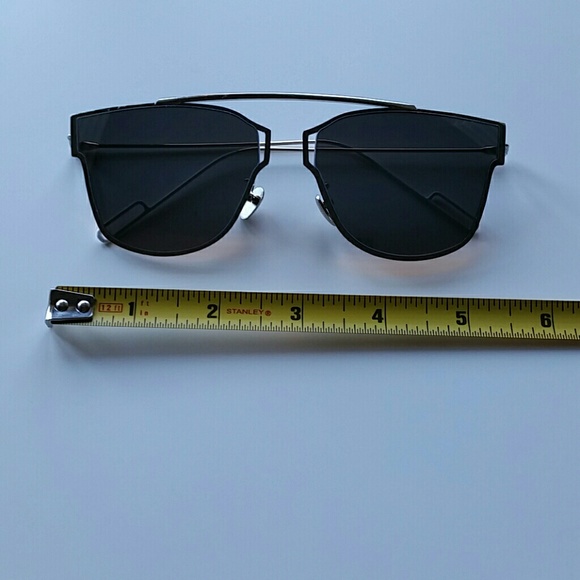 Silver Mirrored Rimless Aviator Sunglasses - Picture 2 of 4