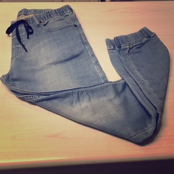 Bullhead Skinny Jogger Pant