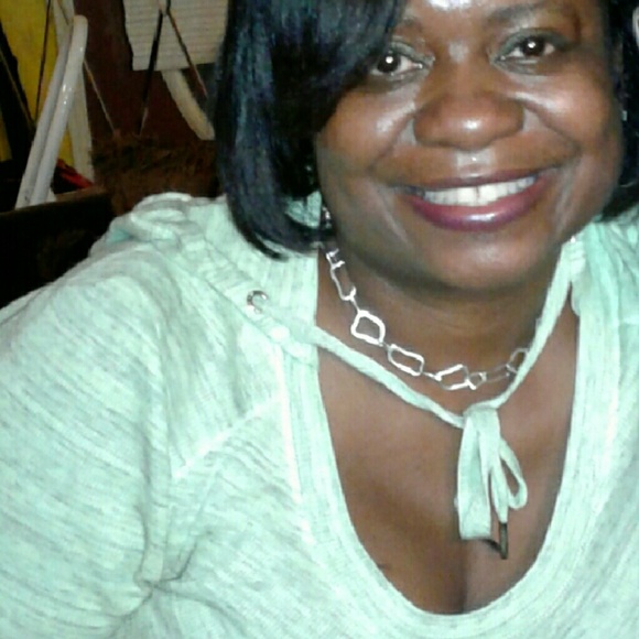 Meet your Posher, Felicia