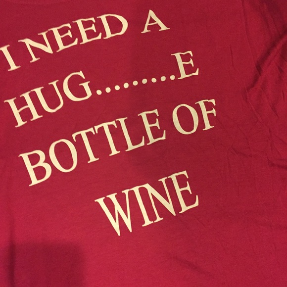 ❤️❗️Last 1! Medium Hug...e glass of wine tee!!! - Picture 3 of 3