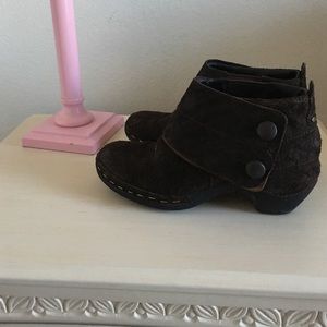 Ankle boots