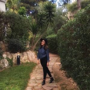 Meet your Posher, Lena