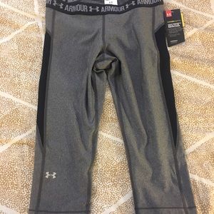 Women's under armour compression capris