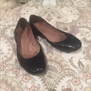 Vince Camuto flats