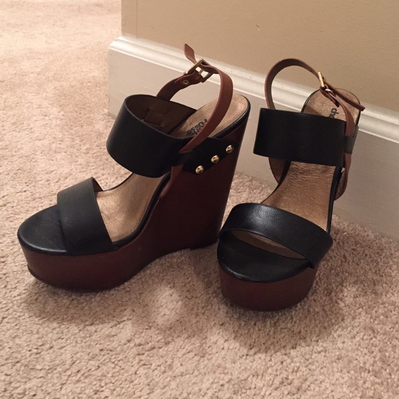 Platform wedges