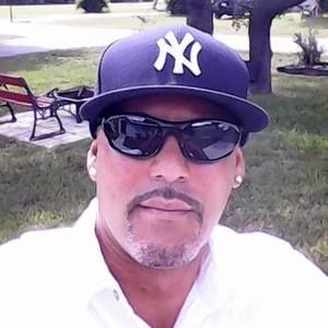 Meet your Posher, Louis