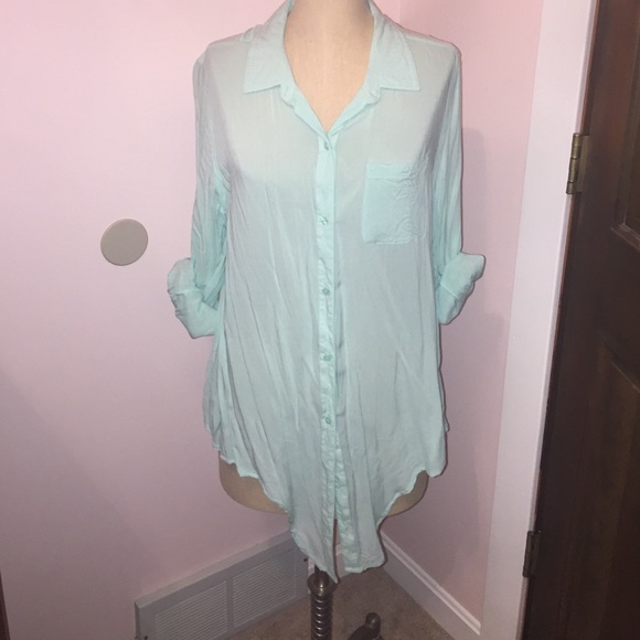 Button down. Great color