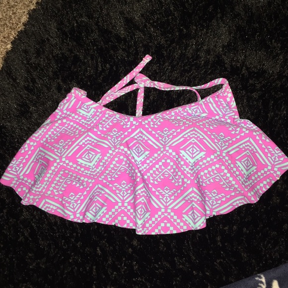 NWT Gianna Bini Halter Bikini Top
