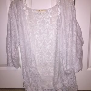 Francesca's- white lace and fringe kimono