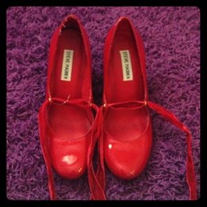 Red Steve Madden 3in heels with velvet straps