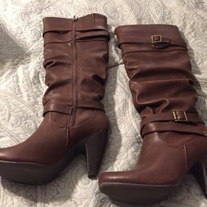 Women's boots