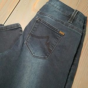 Max Jeans